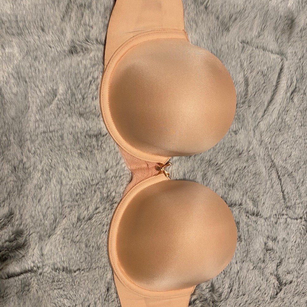 Never worn with cup size too big.
